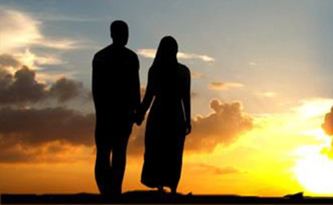 couple sunrise